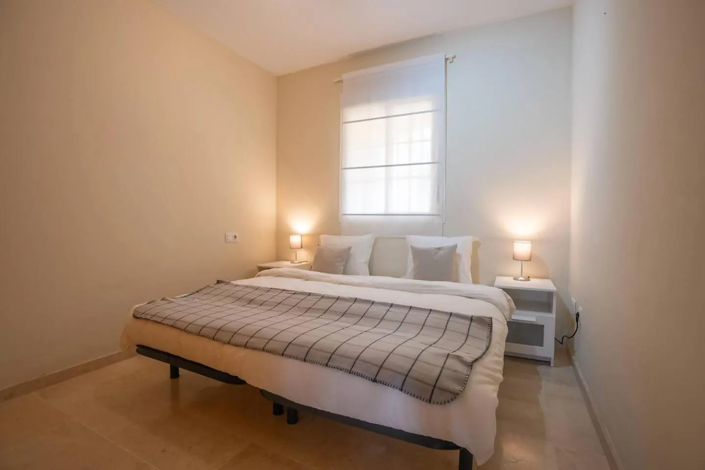 Espacioso Apartamento En Mijas Con Parking Privado Sitio de Calahonda Apartment