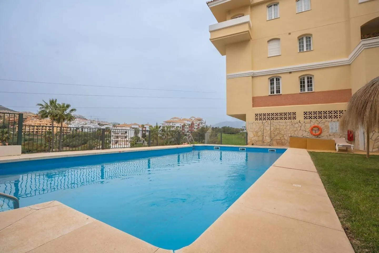 Espacioso Apartamento En Mijas Con Parking Privado Sitio de Calahonda 0*,