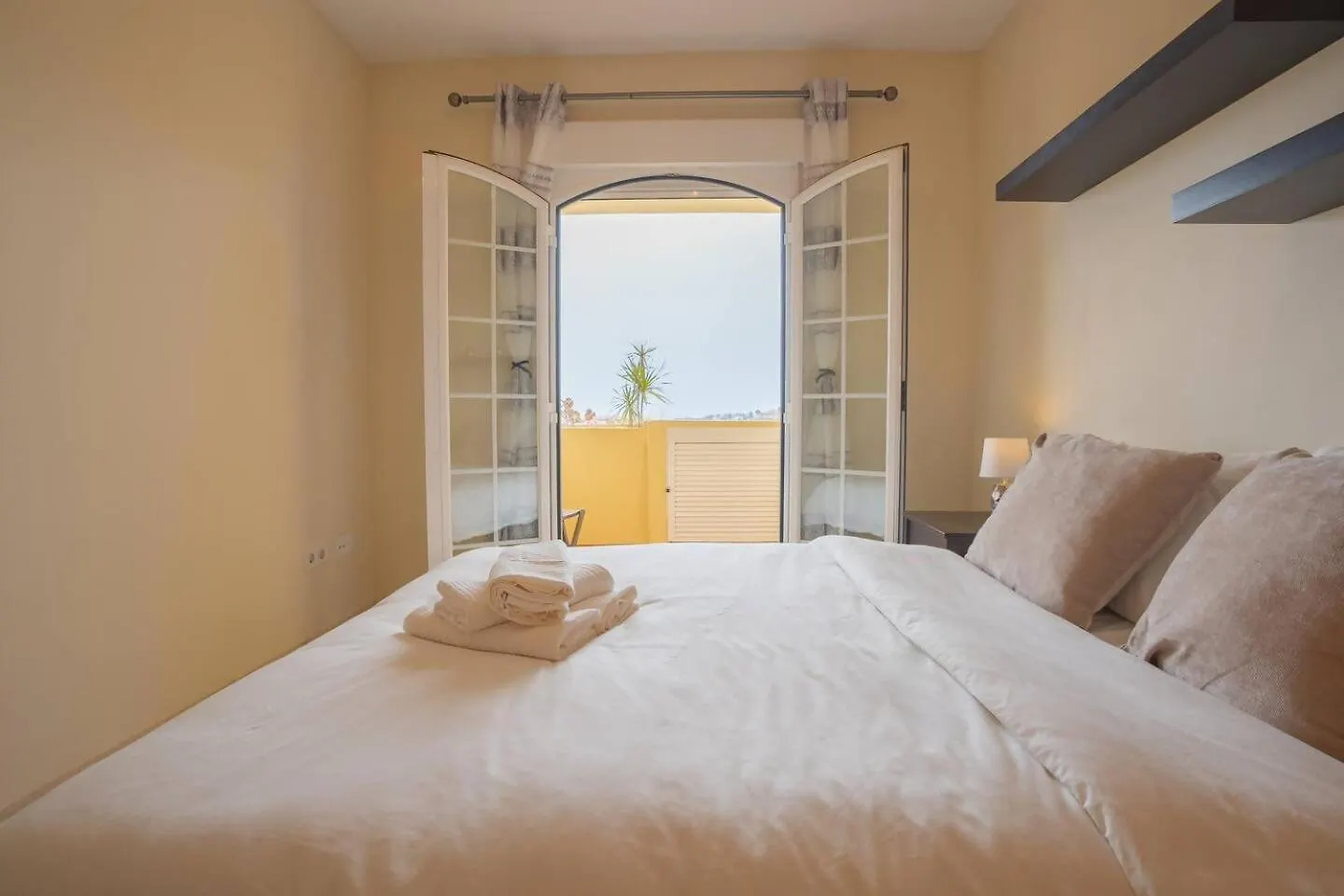 Espacioso Apartamento En Mijas Con Parking Privado Sitio de Calahonda Apartment