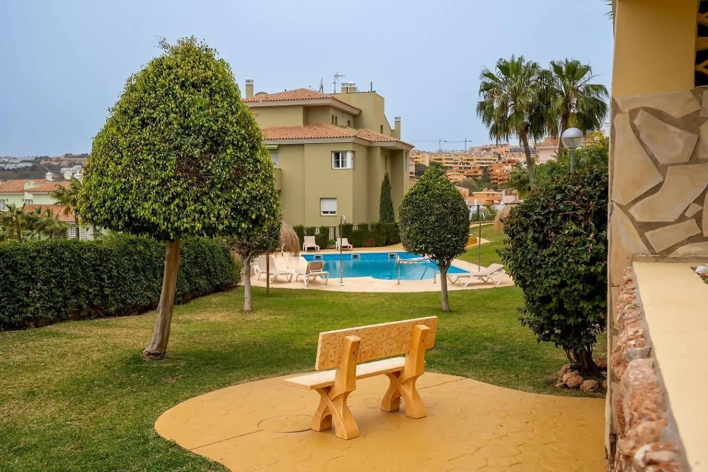 Espacioso Apartamento En Mijas Con Parking Privado Sitio de Calahonda Apartment